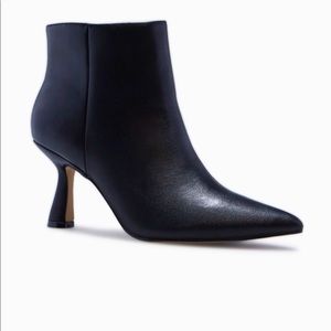 NWT Shoe Dazzle Black Faux Leather Ankle Booties